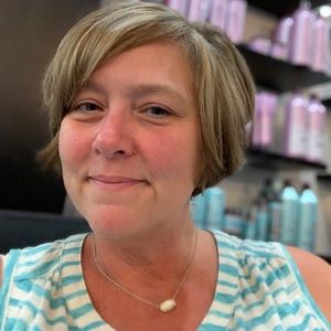 Meet your Posher, Lori